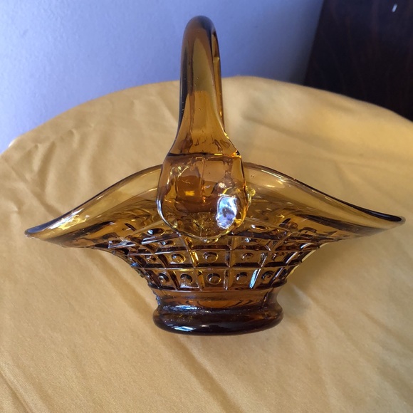Vintage amber glass basket - Picture 4 of 7